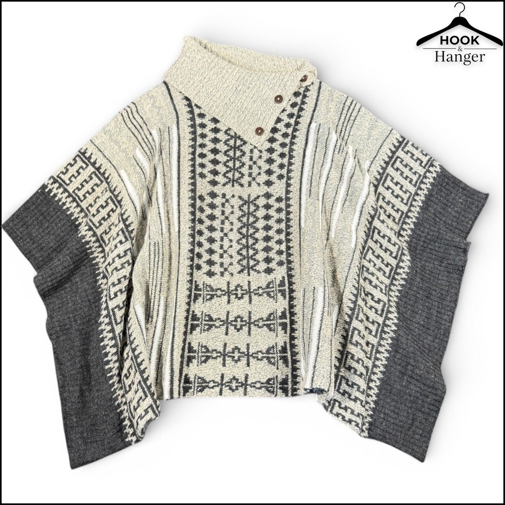 Yaira‎ Sweater Poncho O/S Cream Geometric Boho Button TurtleNeck Tribal Pullover